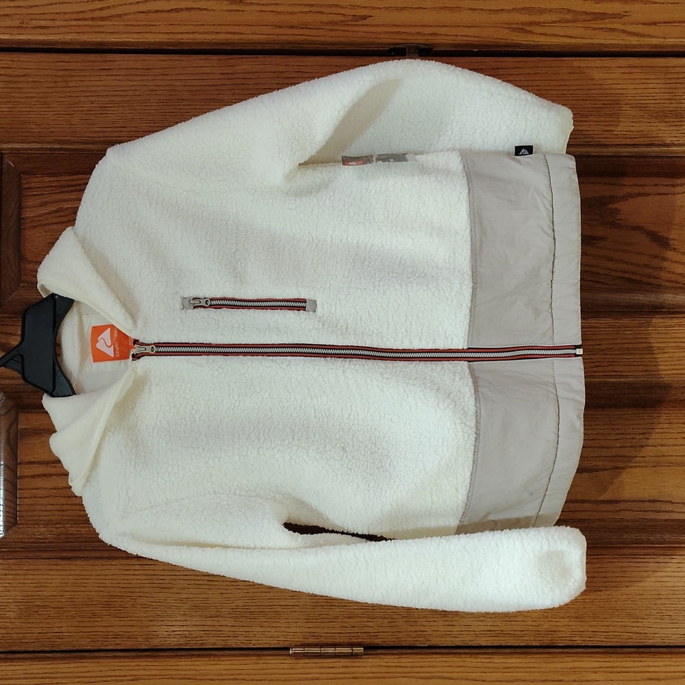 Beautiful Ivory & Beige Woman's Ozark Trail Fleece Jacket w/Hood NWT S